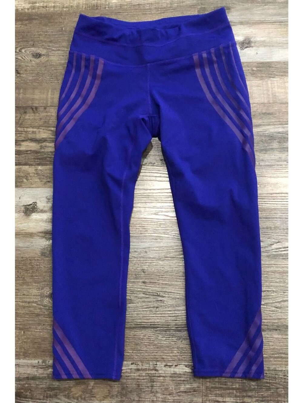 Athleta Gel Sonar Capri Leggings in Amethyst Purple Small